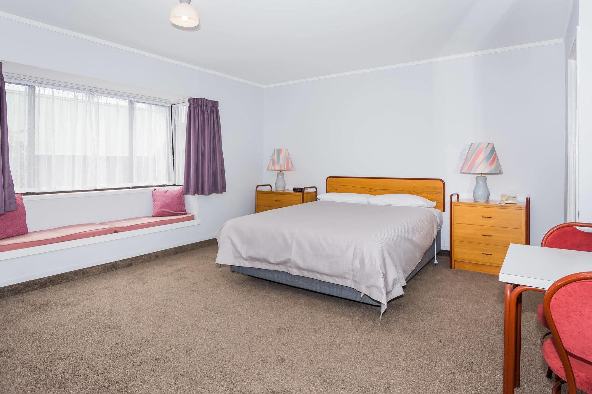 Takapuna International Motor Lodge Окленд Экстерьер фото